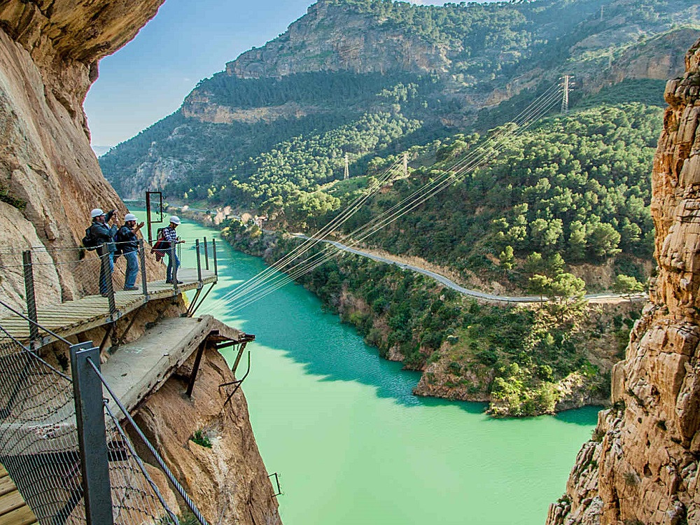 El Caminito del Rey, el subidón de adrenalina malagueño candidato a ...