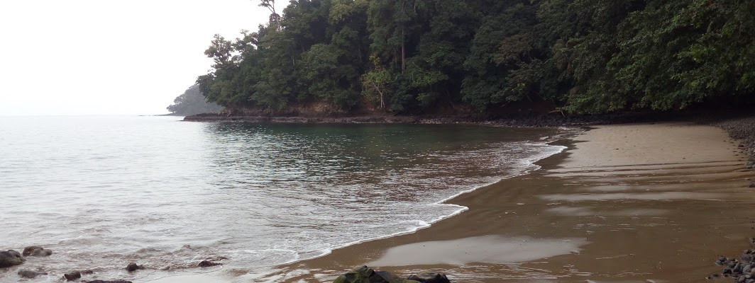 Playa de Santana San Tomé y Príncipe Aventura y Príncipe.jpg