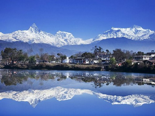 Pokhara Nepal Aventura Amazonia2.jpg