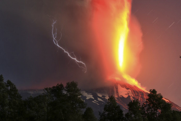 Volcán Villarrica Chile Aventura Amazonia.jpg