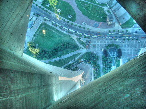 cntower-infomofo.jpg
