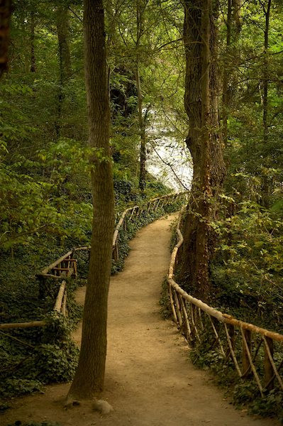 parque senderismo monasterio de piedra aventura amazonia.jpg