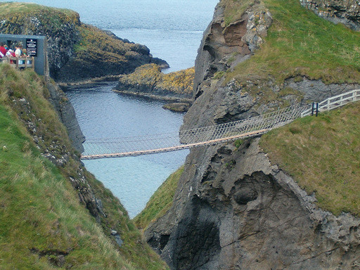 puente-colgante-irlanda.jpg