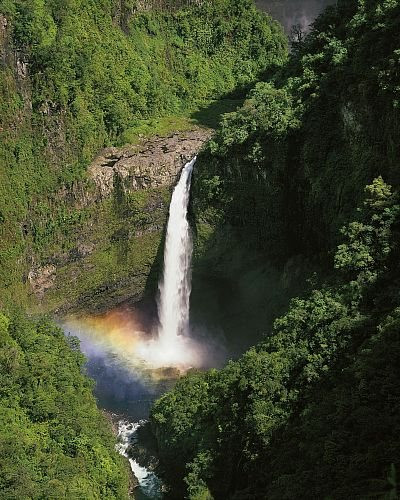 valle-takamaka-isla-reunion.jpg